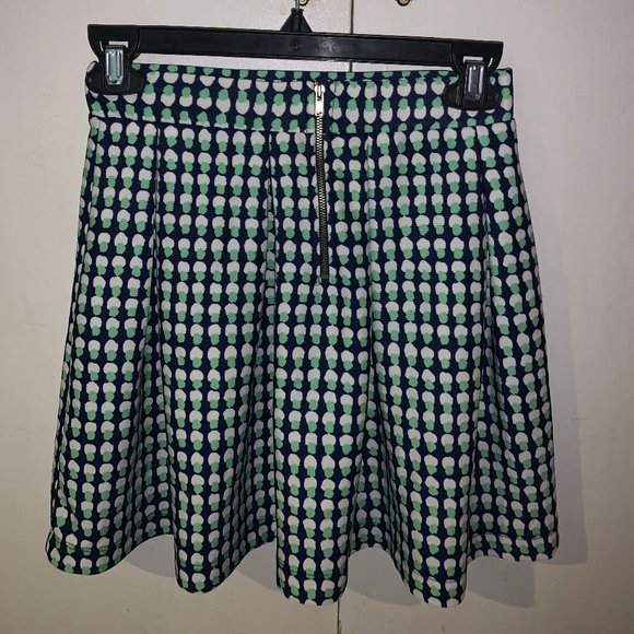 Navy, White, and Mint Green Pleated Mini Skirt - Picture 3 of 5